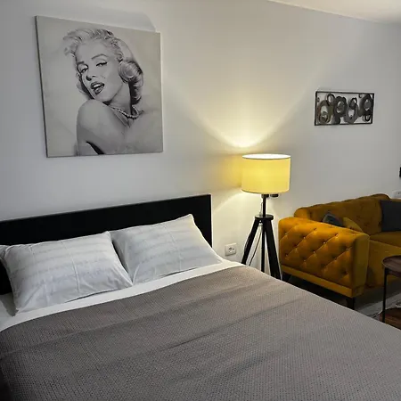 Cute In Appartement *